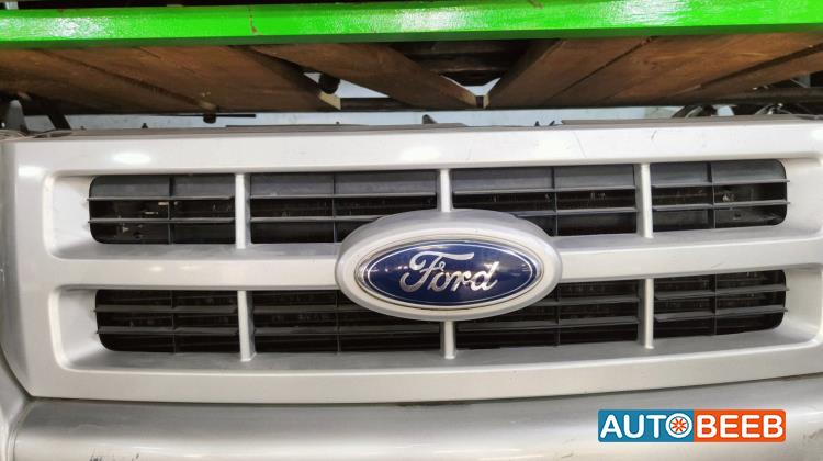 Body  Grilles Ford Escape