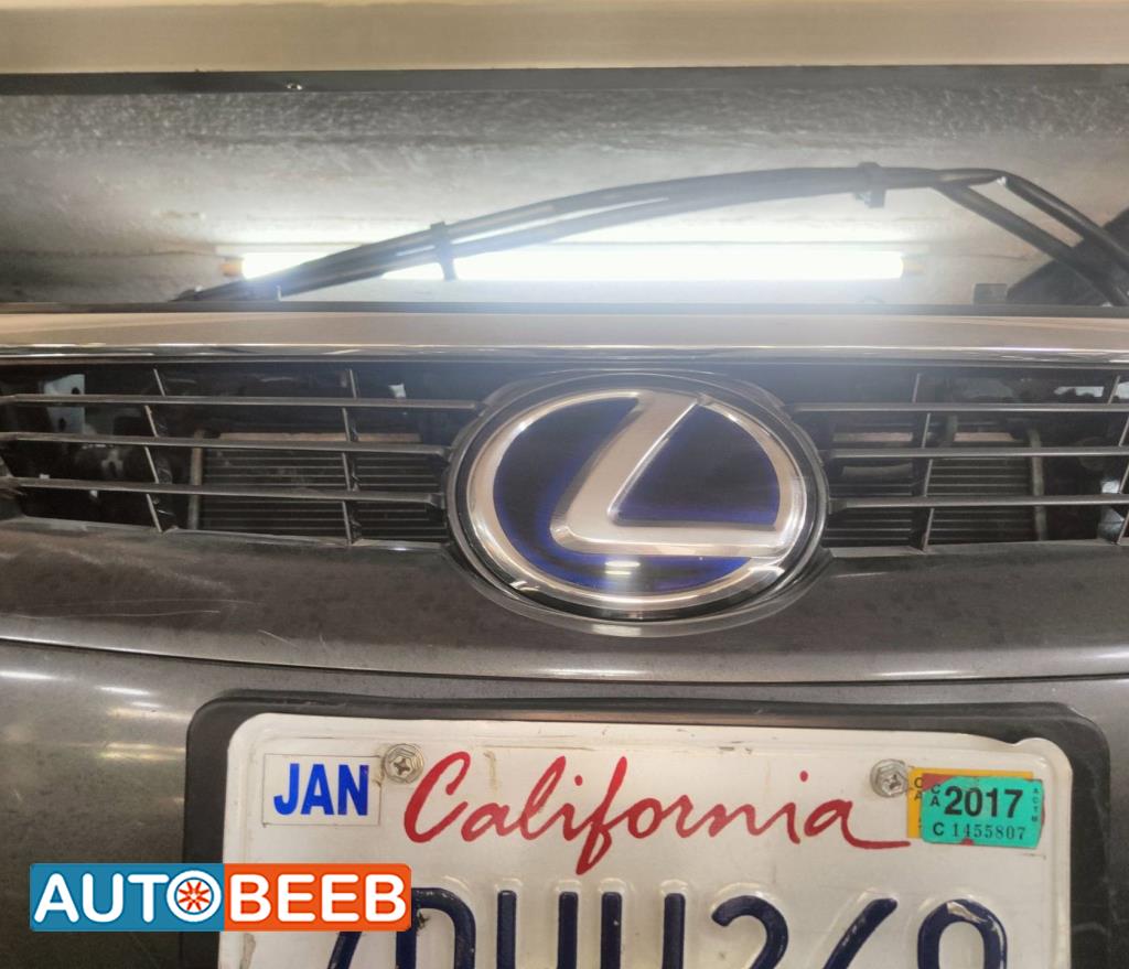 Body  Grilles Lexus CT200