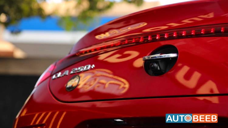 Mercedes Benz CLA250 2025