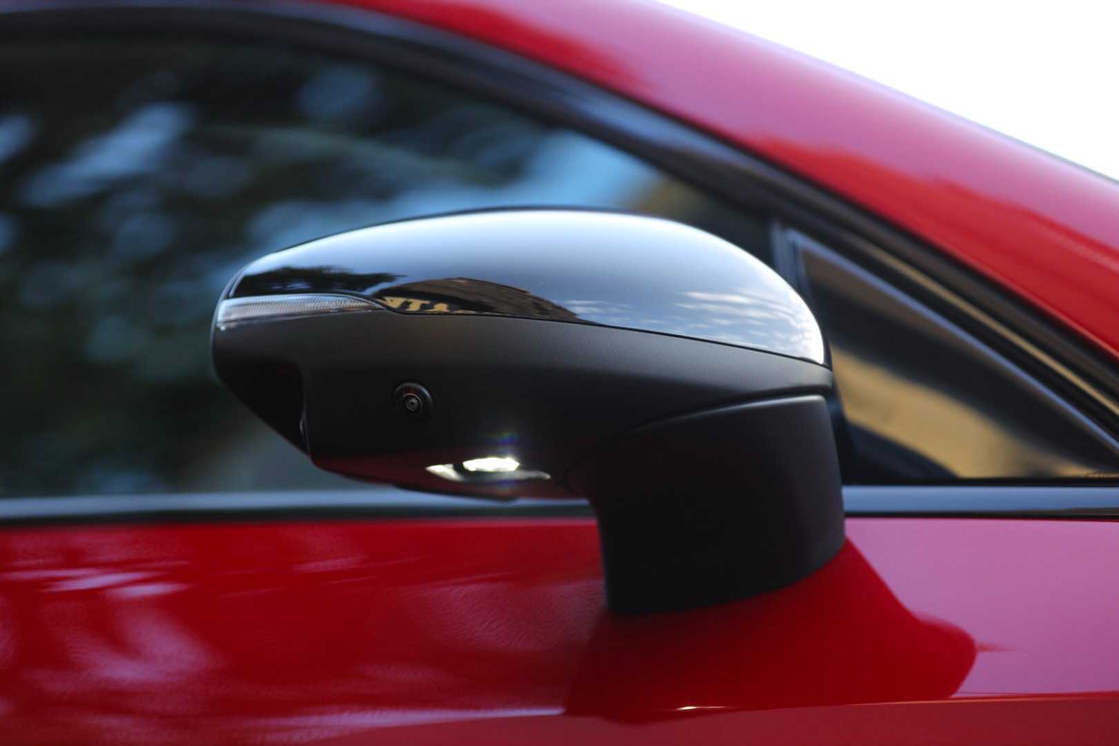 Mercedes Benz CLA250 2025