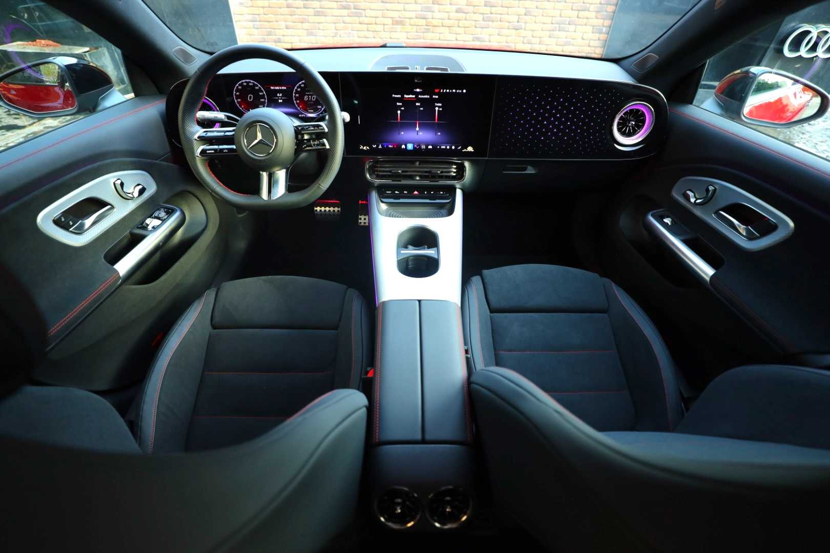 Mercedes Benz CLA250 2025