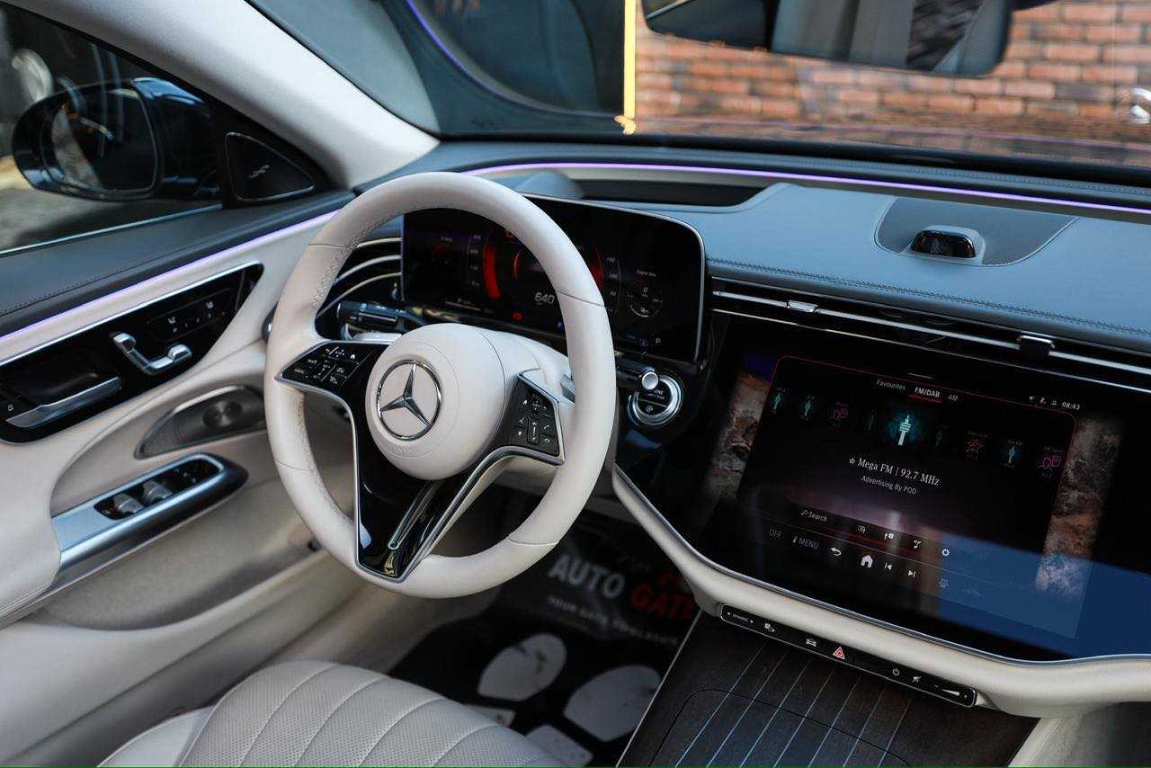 Mercedes Benz E200 2024