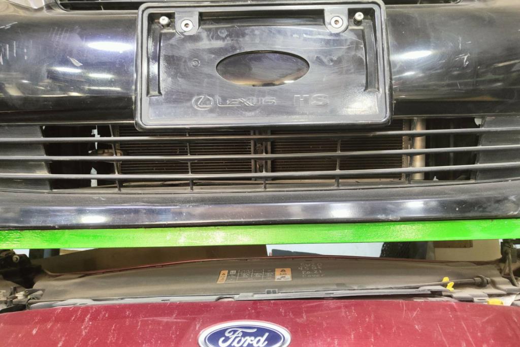 Body  Grilles Lexus HS250h