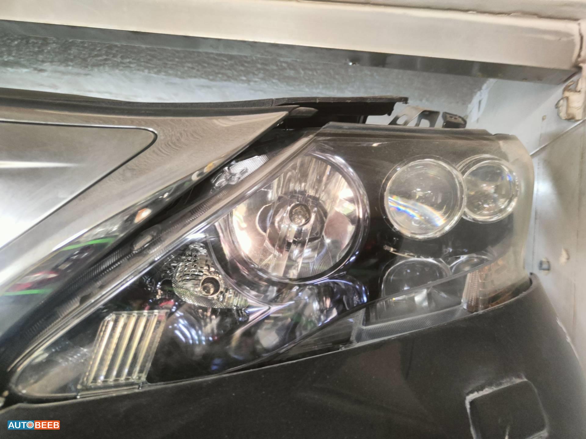 Lights Front light Lexus HS250h