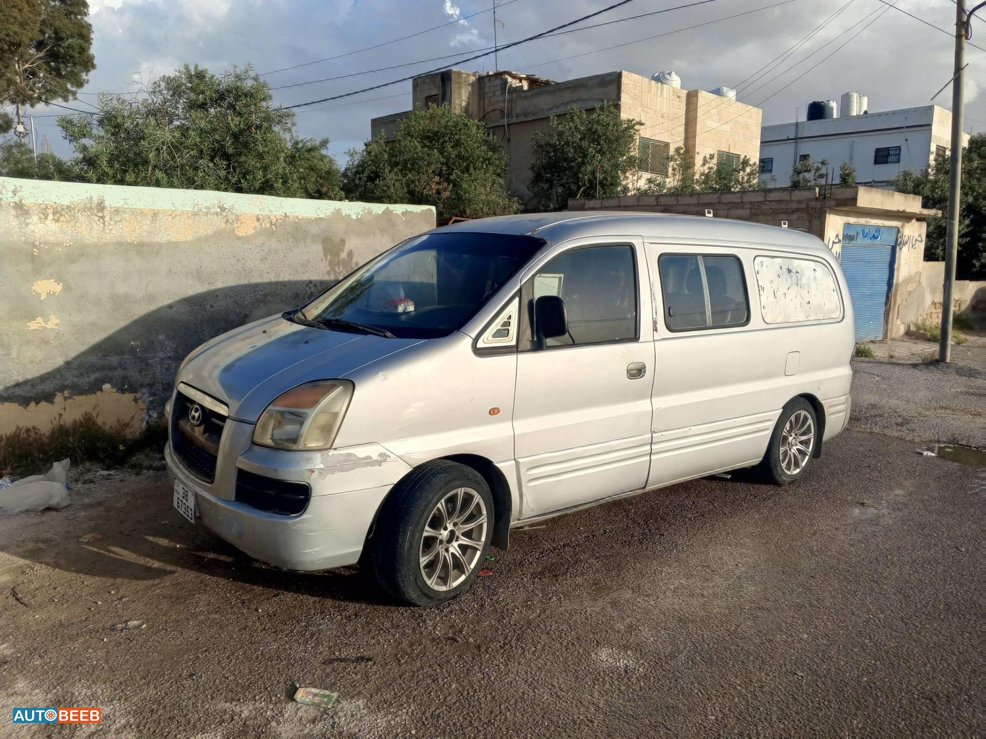 ميني باص هيونداي 2004