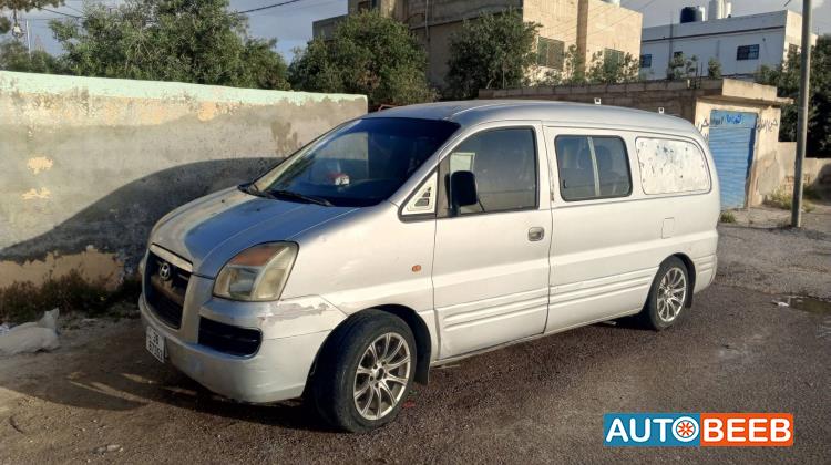 ميني باص هيونداي 2004
