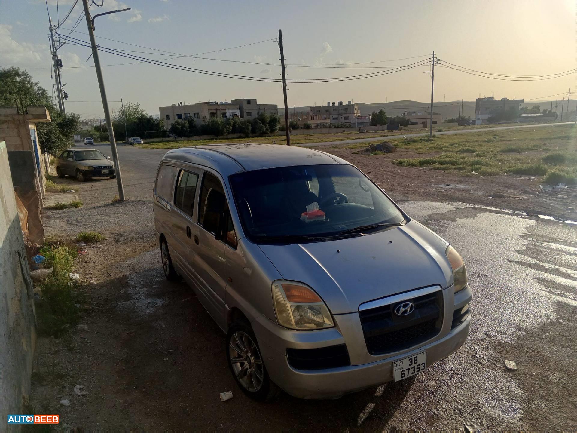 ميني باص هيونداي 2004