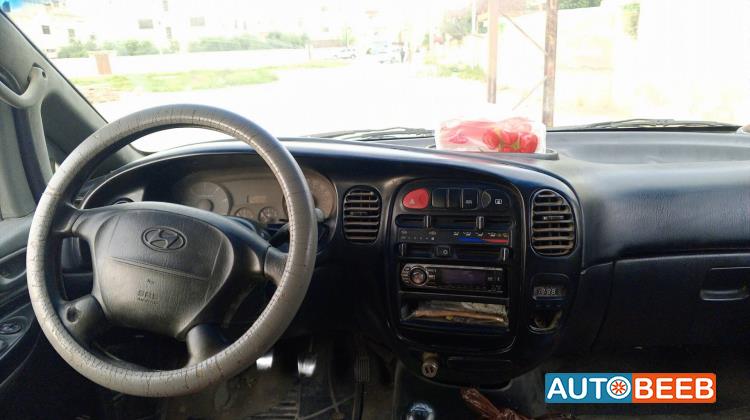 ميني باص هيونداي 2004