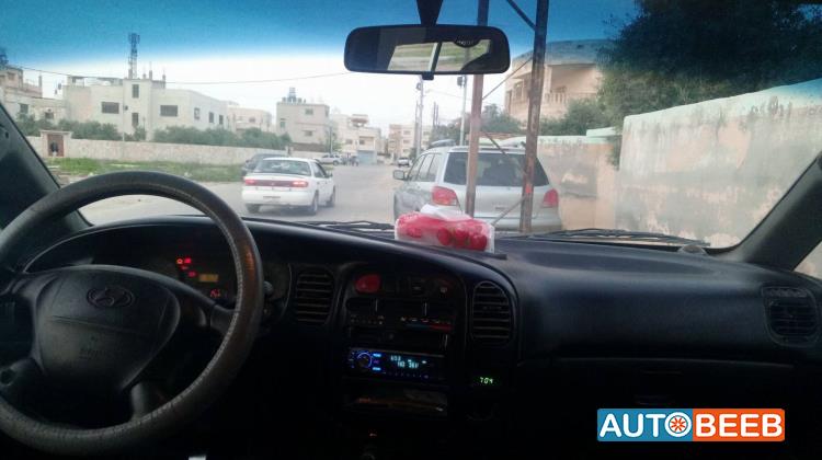 ميني باص هيونداي 2004
