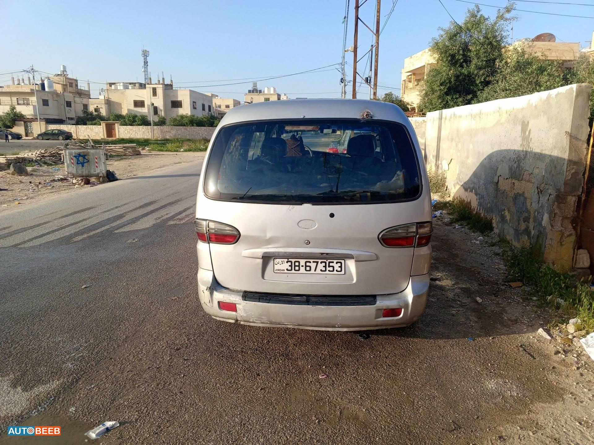 ميني باص هيونداي 2004