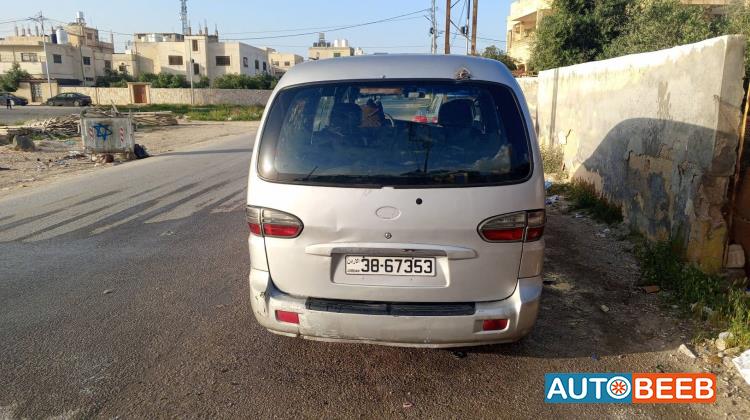 ميني باص هيونداي 2004