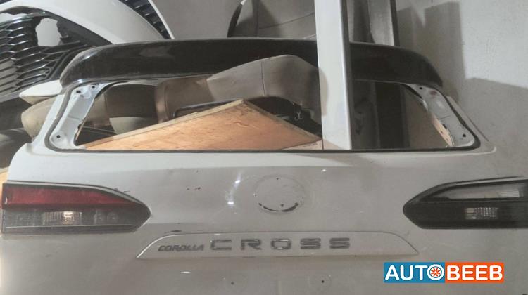 Body  Trunk Toyota Corolla