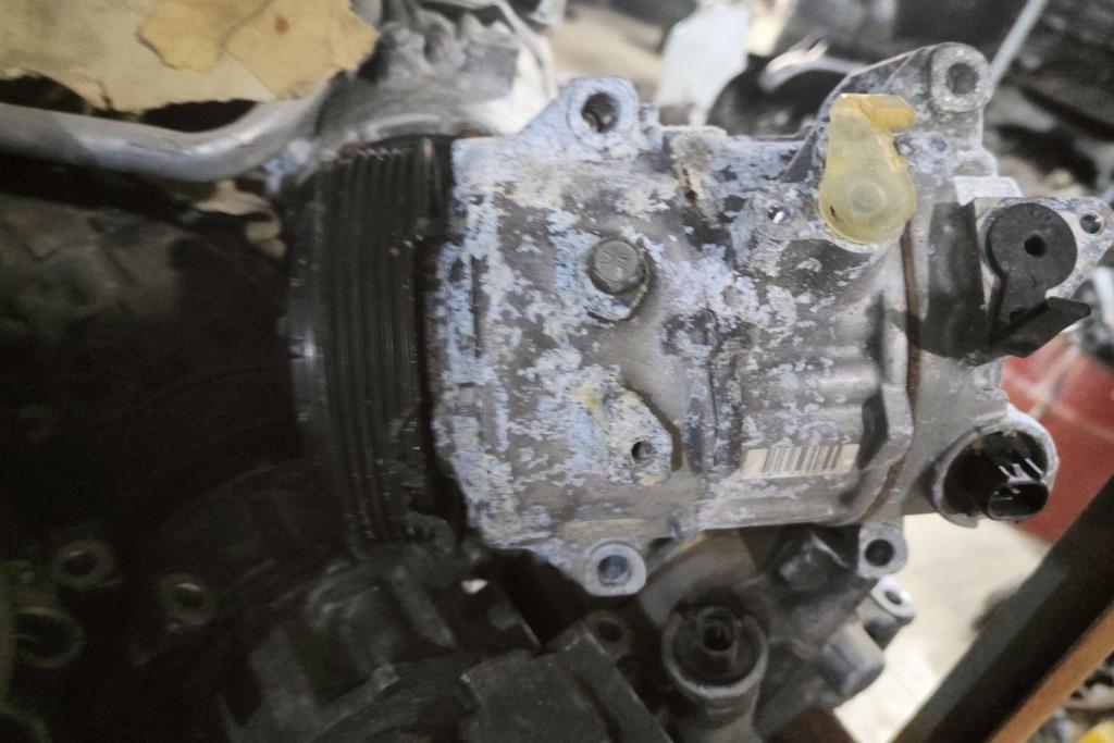 غطاء علبه فيوزات تويوتا كامري 2017 2018 2019