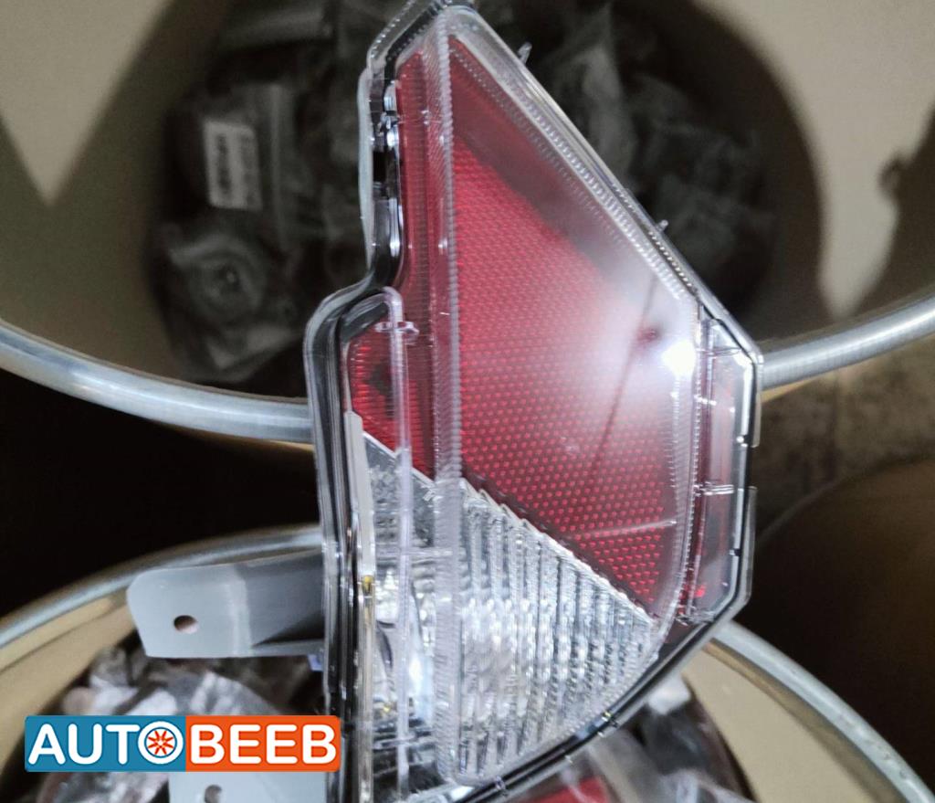 عاكسة غطاء خلفي تويوتا راف فور 2018