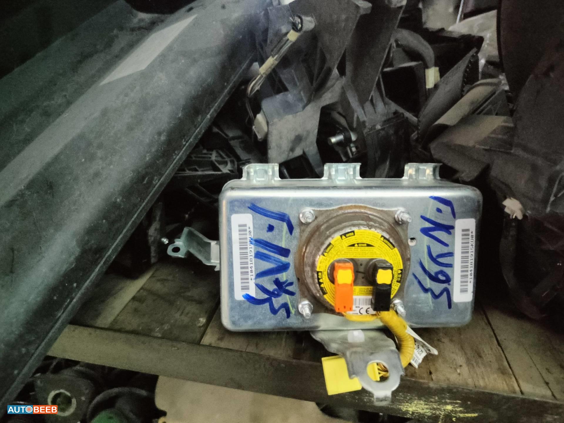 ايرباغ ركبة تويوتا كورولا 2017 2018