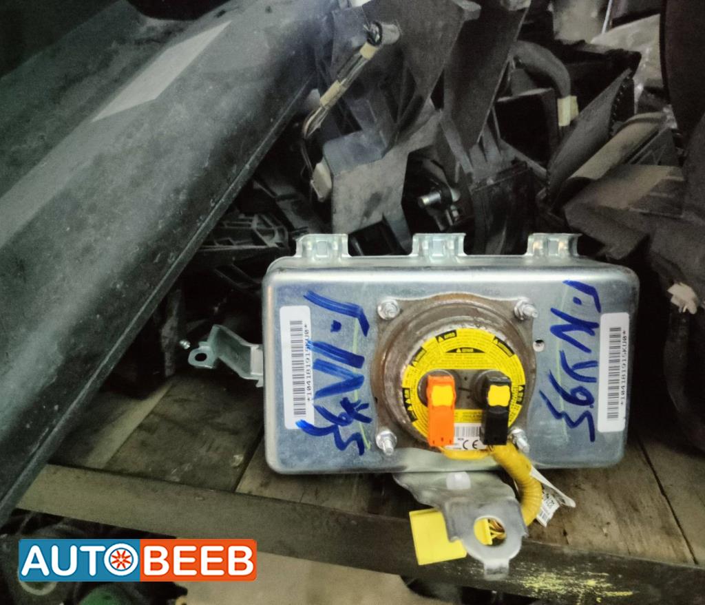 ايرباغ ركبة تويوتا كورولا 2017 2018