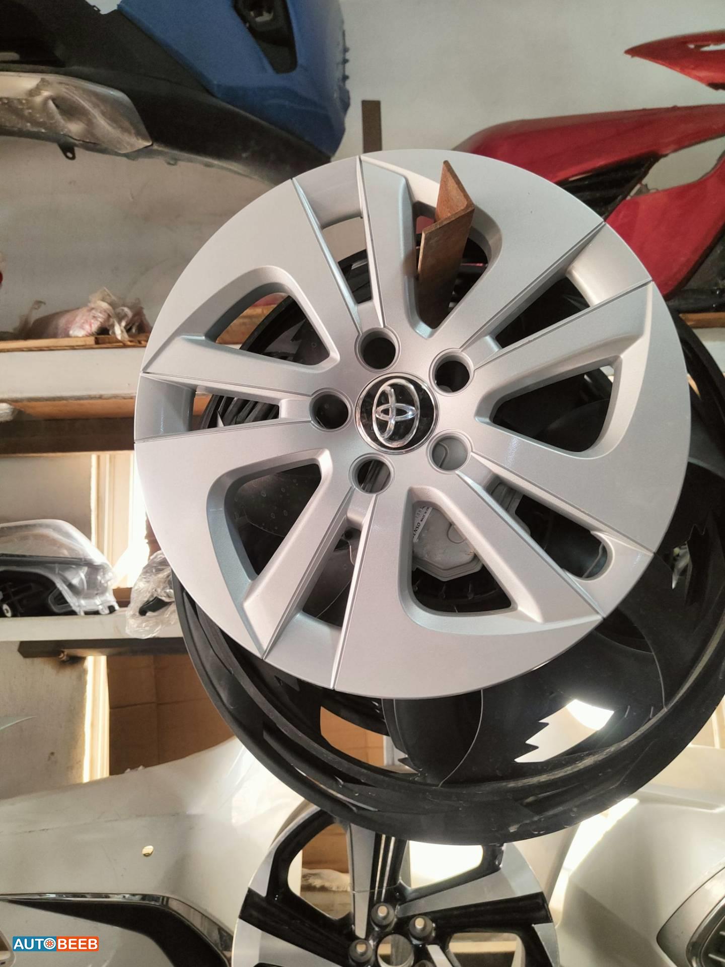 Wheel and Rims Wheel Covers  Toyota Prius