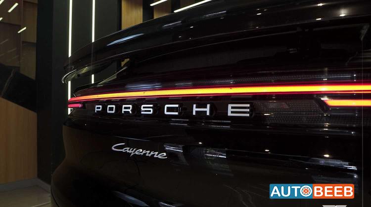 Porsche Cayenne 2024