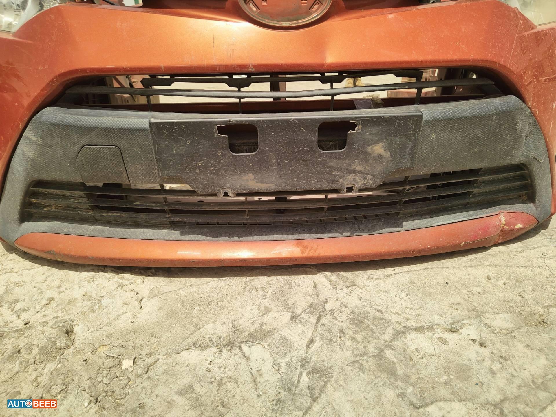 Body  Grilles Toyota Yaris