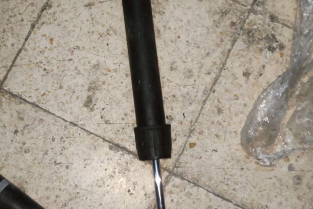  Shock Absorber Toyota Corolla