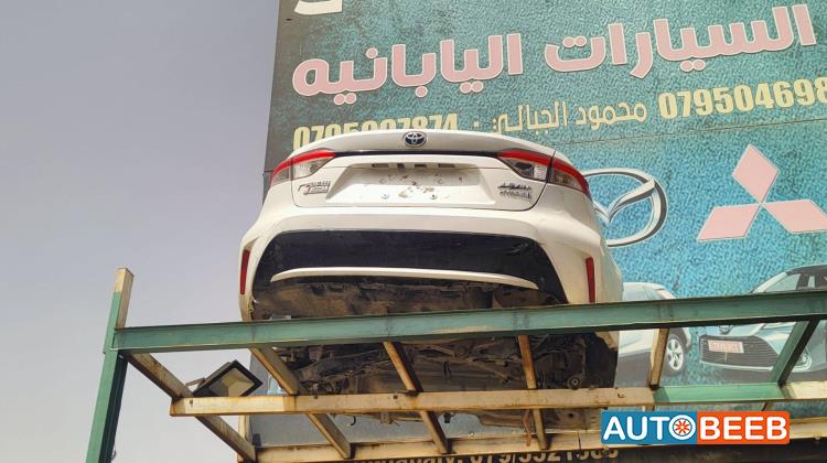 Body  Front clip Toyota Corolla