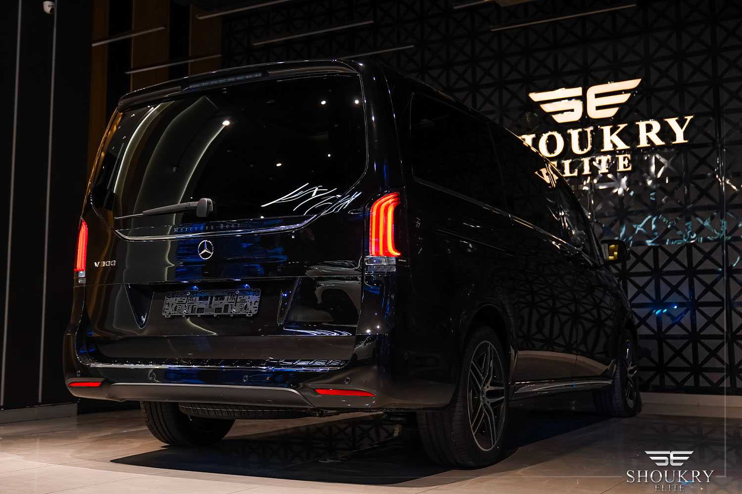 ميني باص مرسيدس بنز 2026