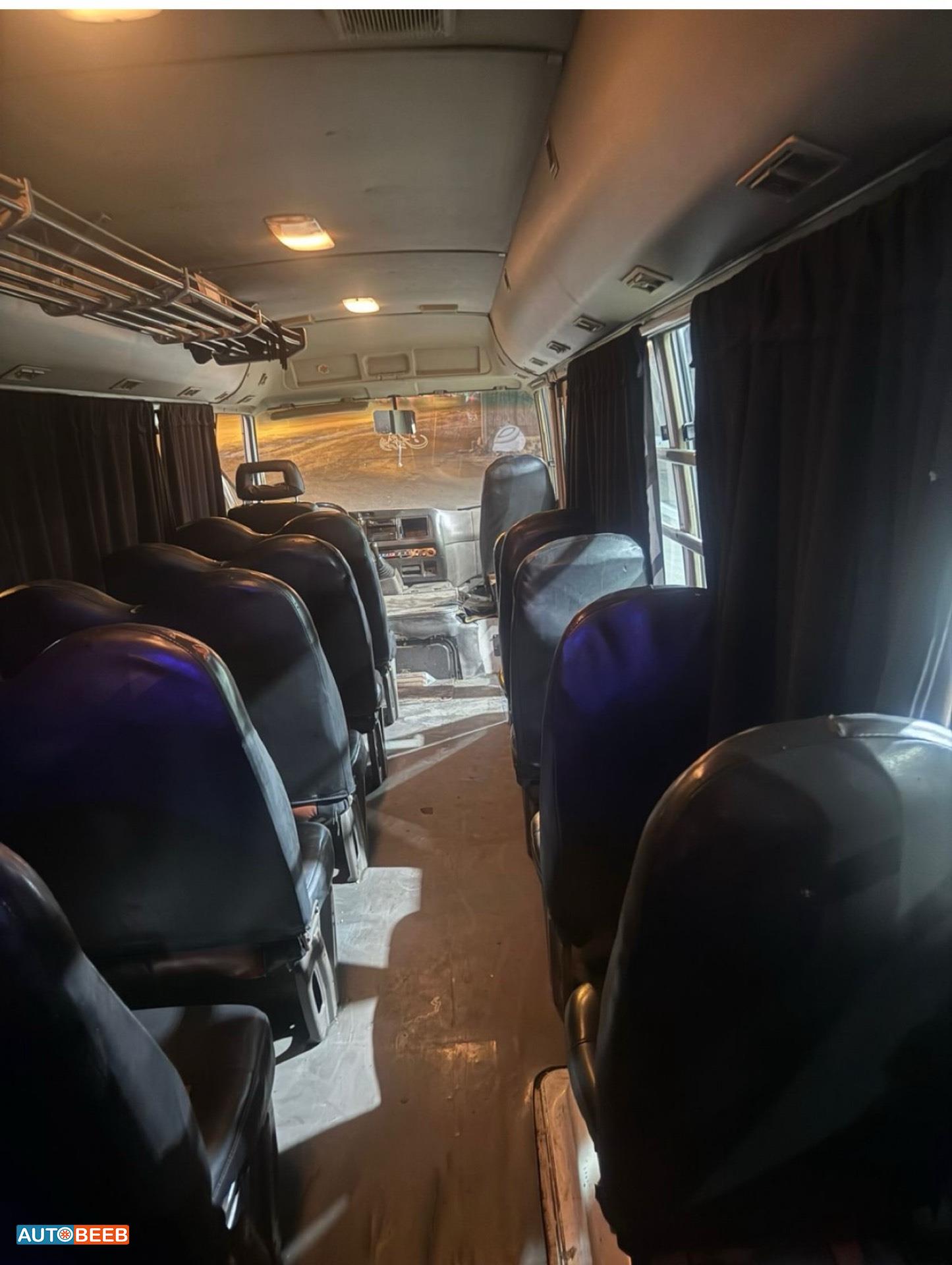 ميني باص ميتسوبيشي 2005