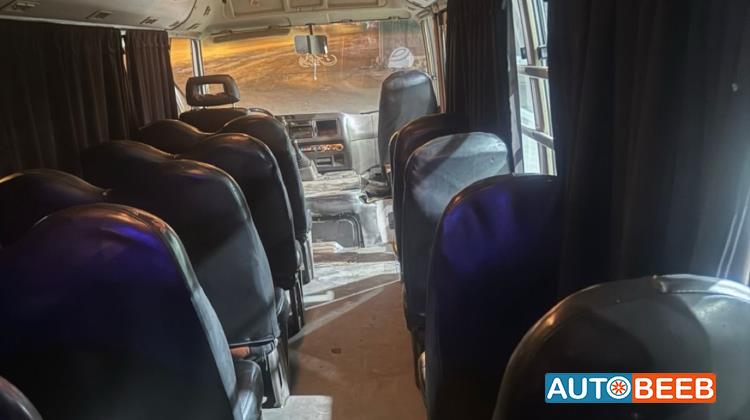 ميني باص ميتسوبيشي 2005