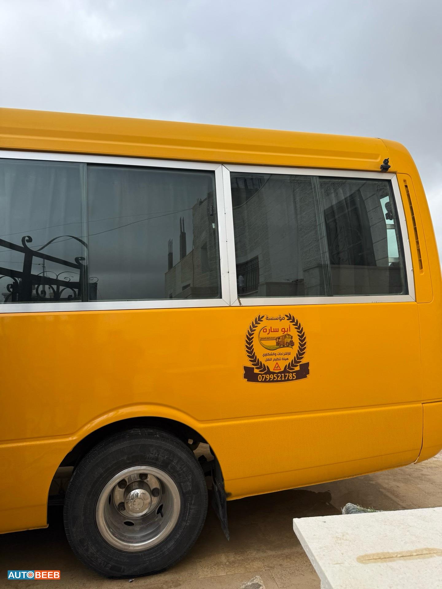 ميني باص ميتسوبيشي 2005