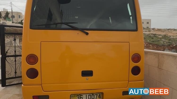 ميني باص ميتسوبيشي 2005