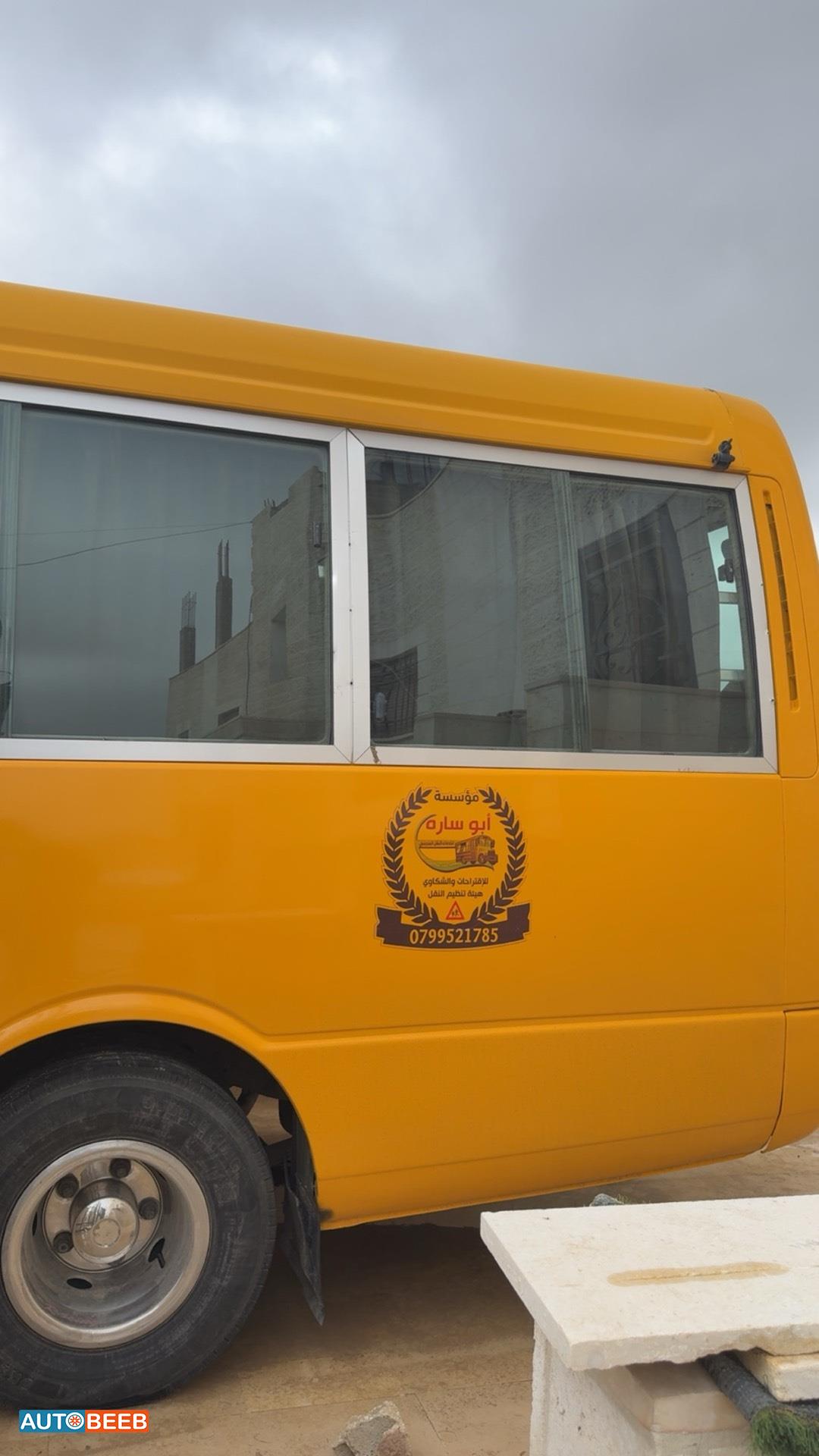 ميني باص ميتسوبيشي 2005