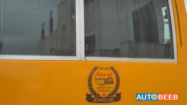 ميني باص ميتسوبيشي 2005