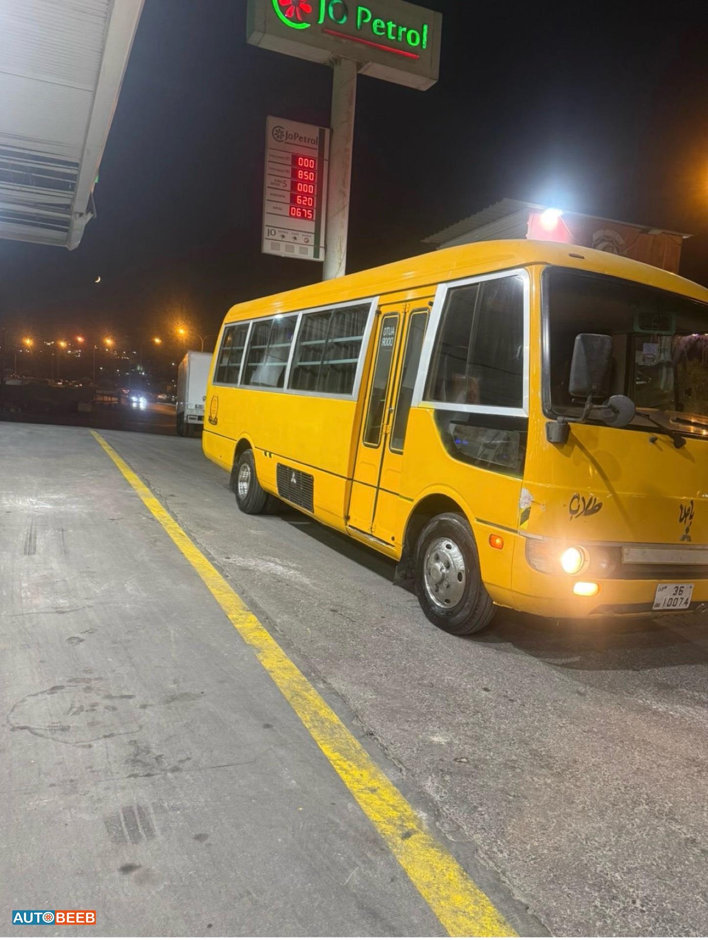 ميني باص ميتسوبيشي 2005