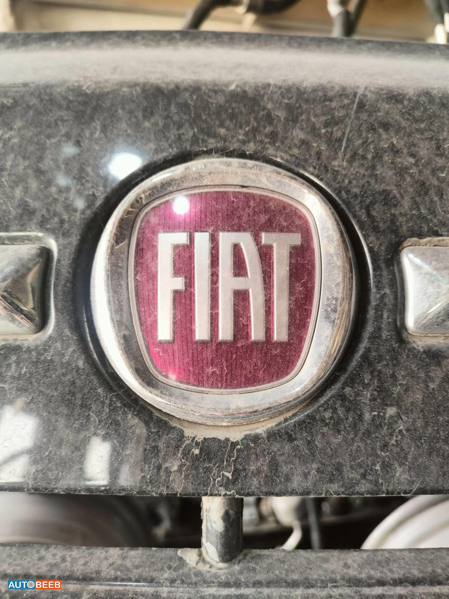 Body  Emblems Fiat 500