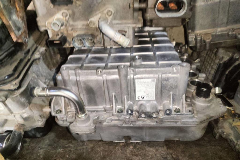 انفيرتير نيسان ليف 2014 2015 2016