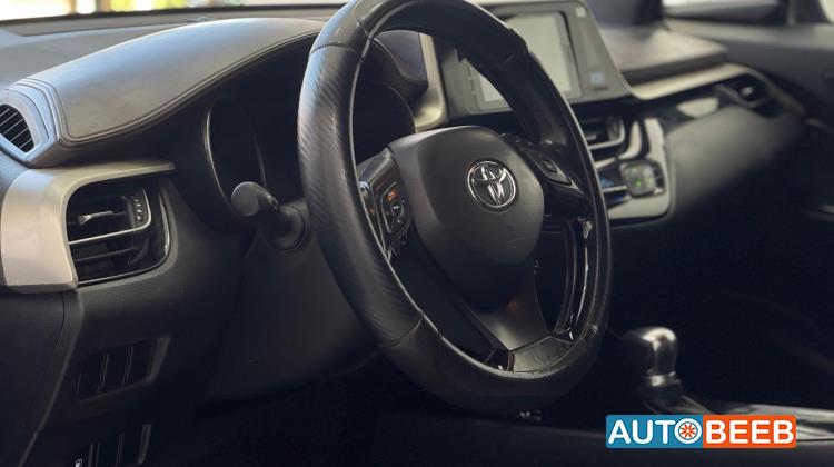 Toyota CHR 2017