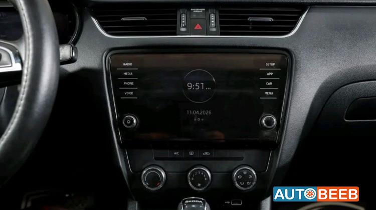 سكودا اوكتافيا 2020