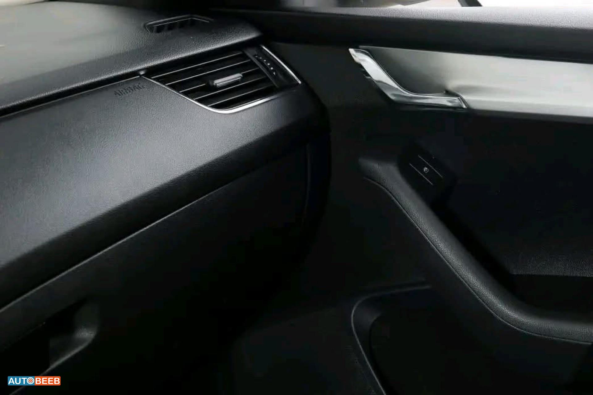 سكودا اوكتافيا 2020