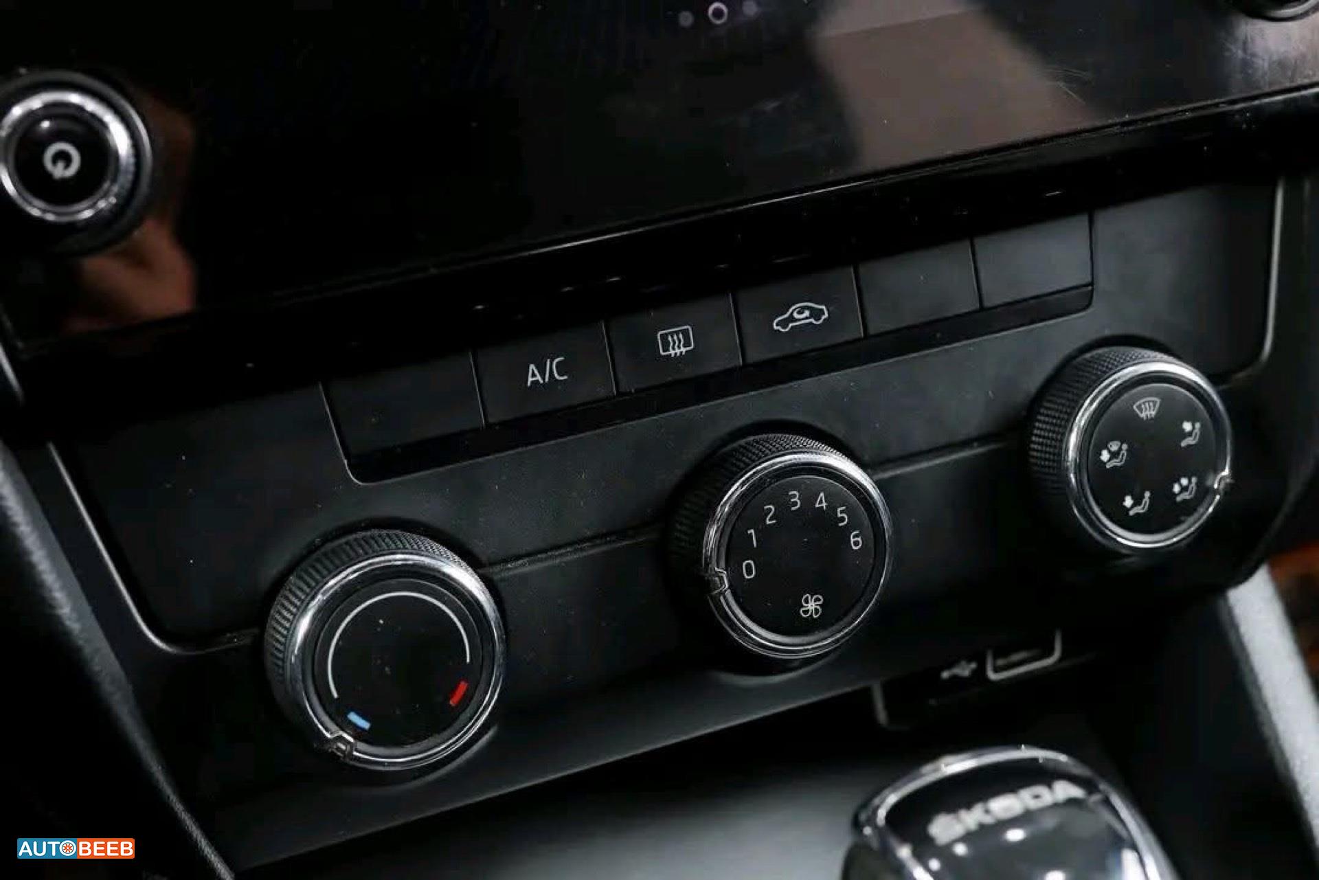 سكودا اوكتافيا 2020