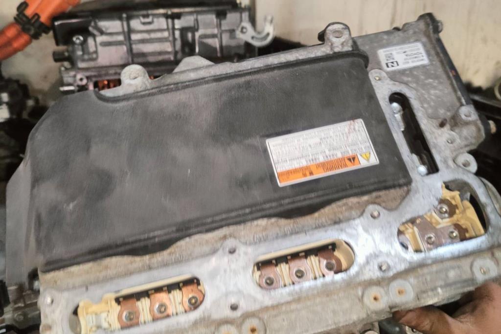 انفيرتير تويوتا بريوس 2010 2011 2012