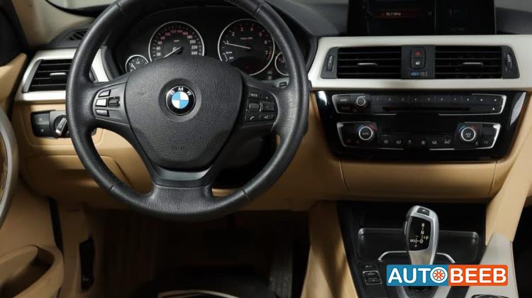 BMW 318 2017