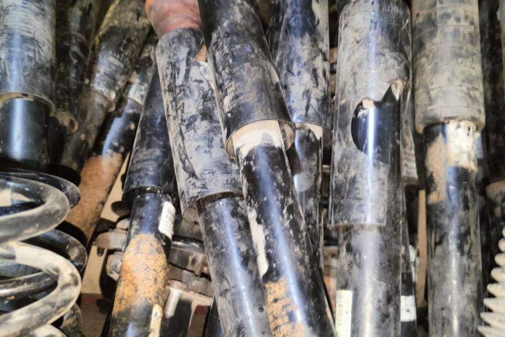 صنوبرص خلفي كيا نيرو 2019 2020 2021 2022