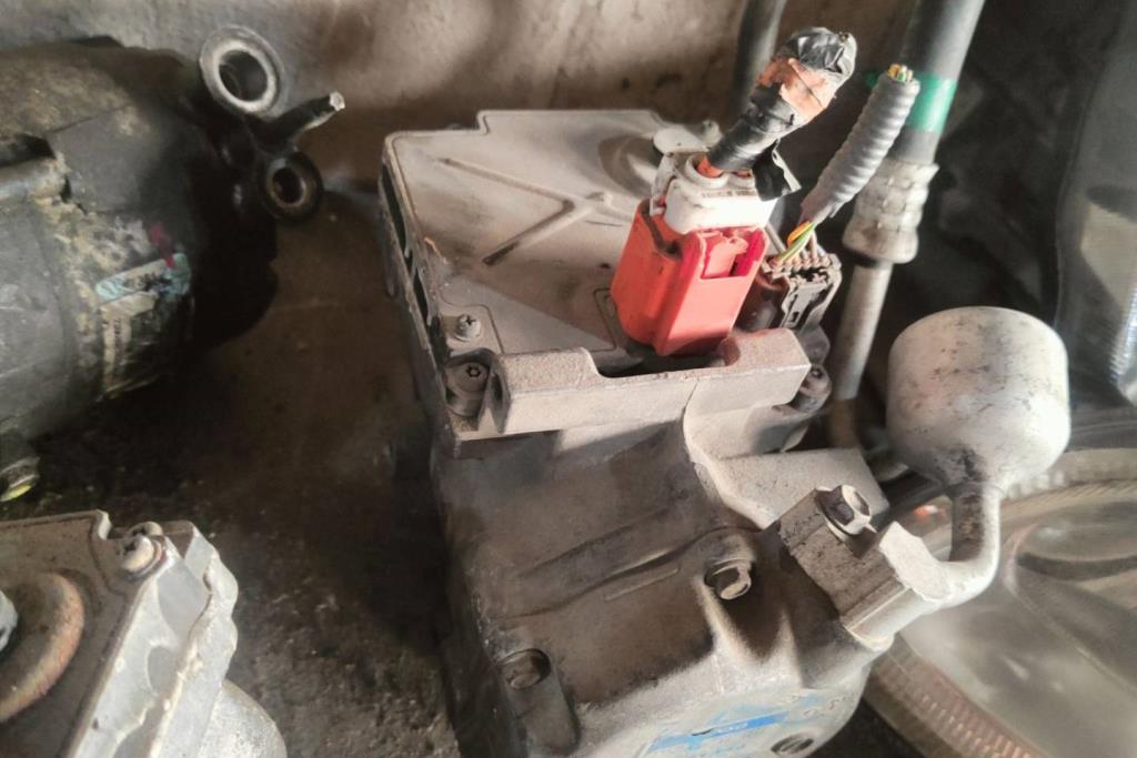 كومبرصر مكيف تويوتا كامري 2009 2010