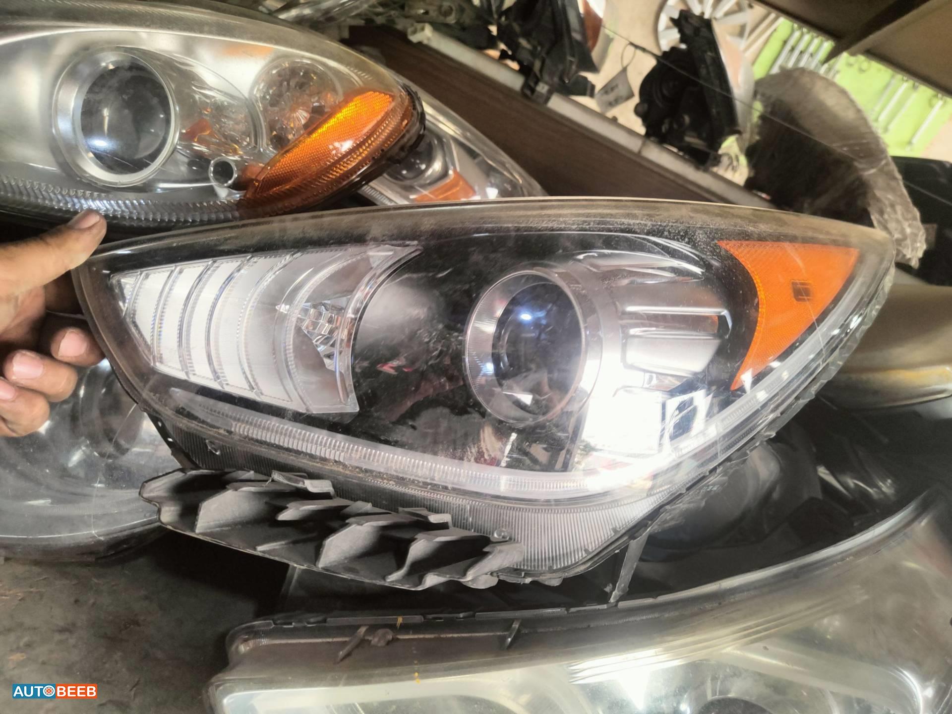 ضوء امامي يمين شمال كيا نيرو 2015 2016 2017 2018 2019