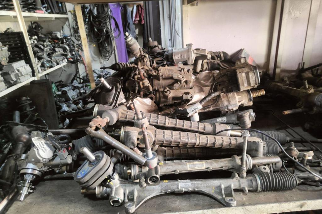 مجموعه ستيرنج نيسان ليف 2015 2016 2017 2018 2019