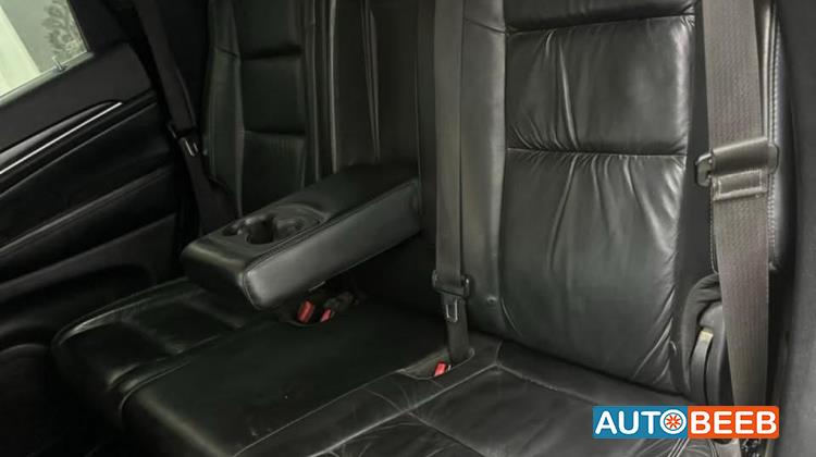 Jeep Grand Cherokee 2016