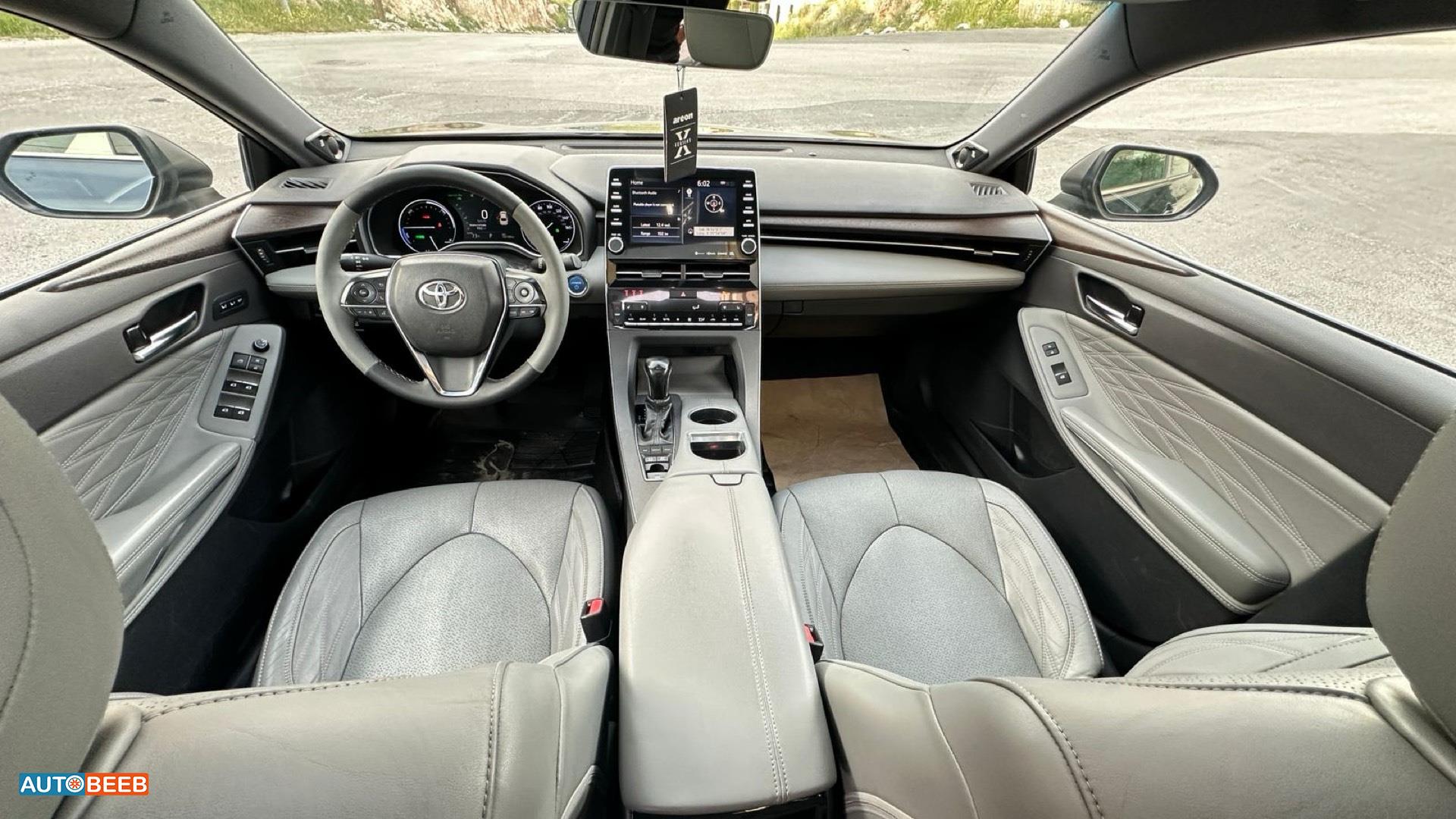 تويوتا افالون 2019