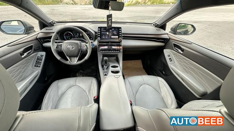 تويوتا افالون 2019