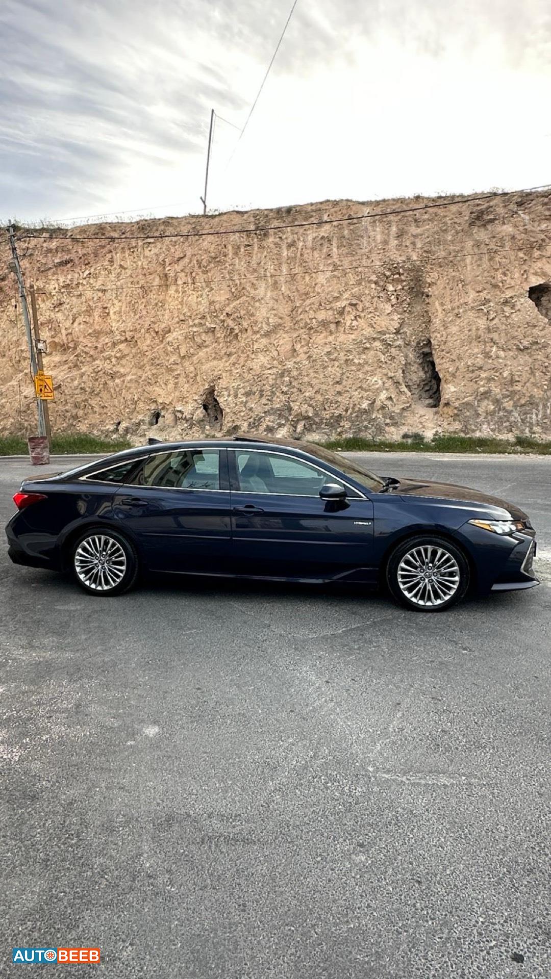 تويوتا افالون 2019