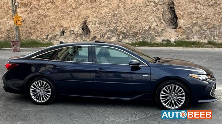 تويوتا افالون 2019